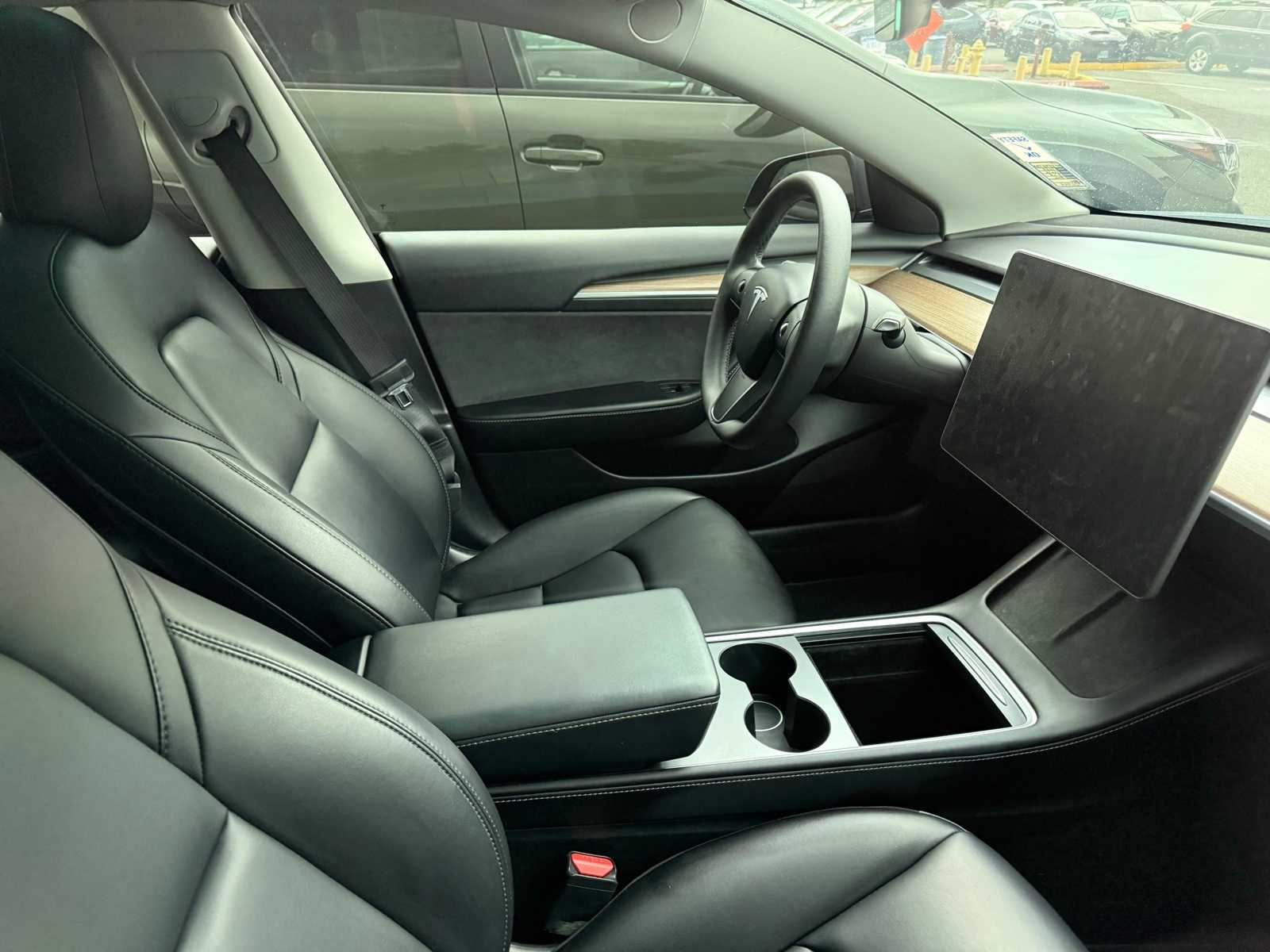 Thumbnail: 2022 Tesla Model 3 - 5