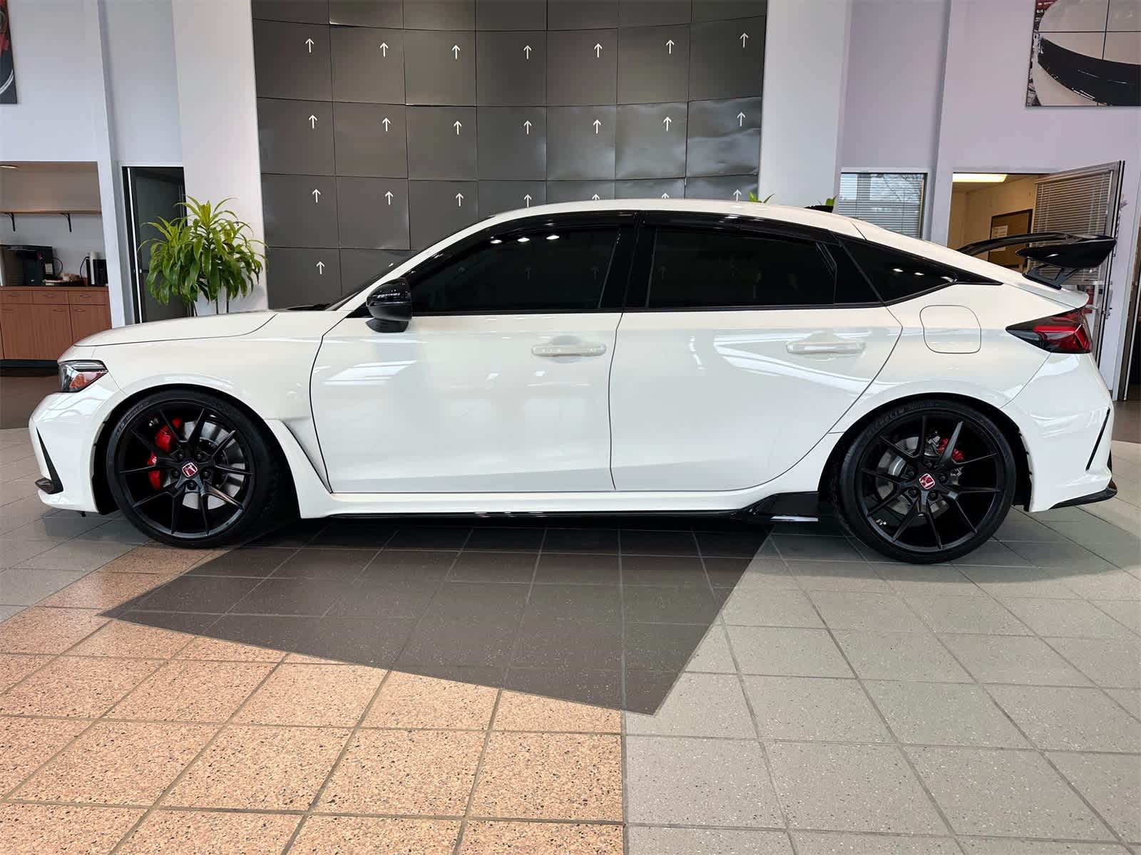 Thumbnail: 2024 Honda Civic - 2