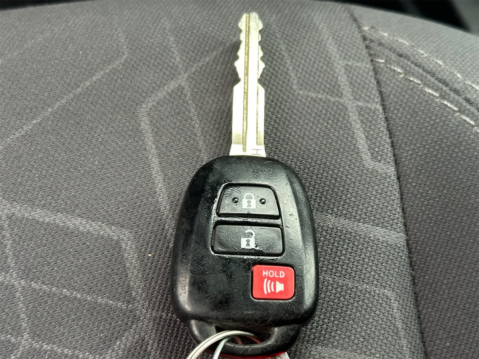 Thumbnail: 2019 Toyota Tacoma - 26