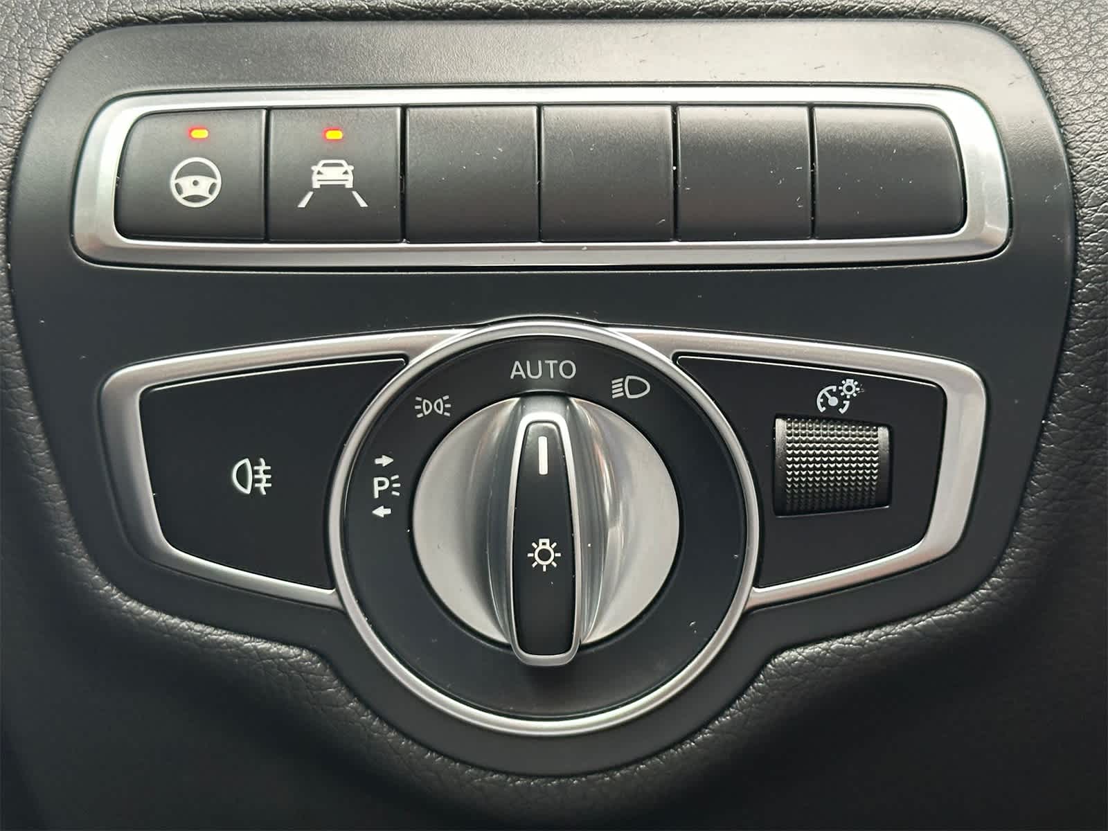 Thumbnail: 2021 Mercedes-Benz C-Class - 23