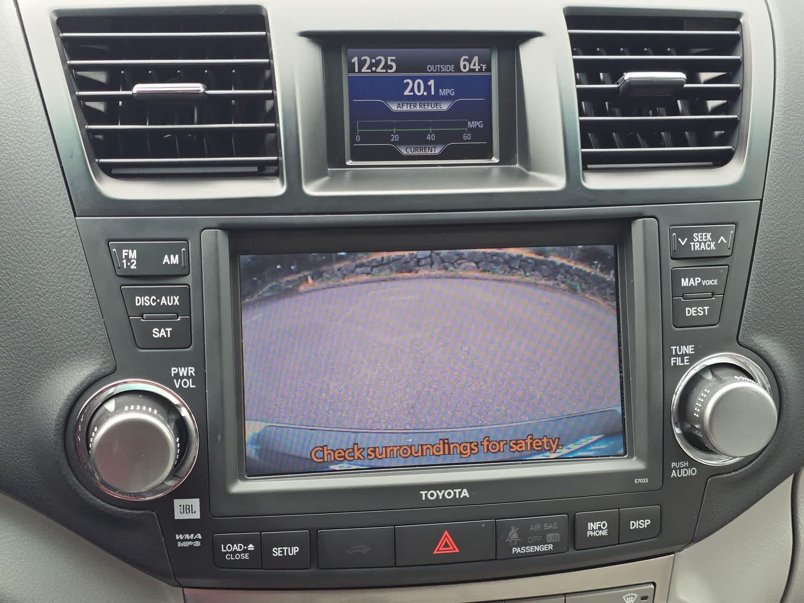 2011 Toyota Highlander SE - Photo 23
