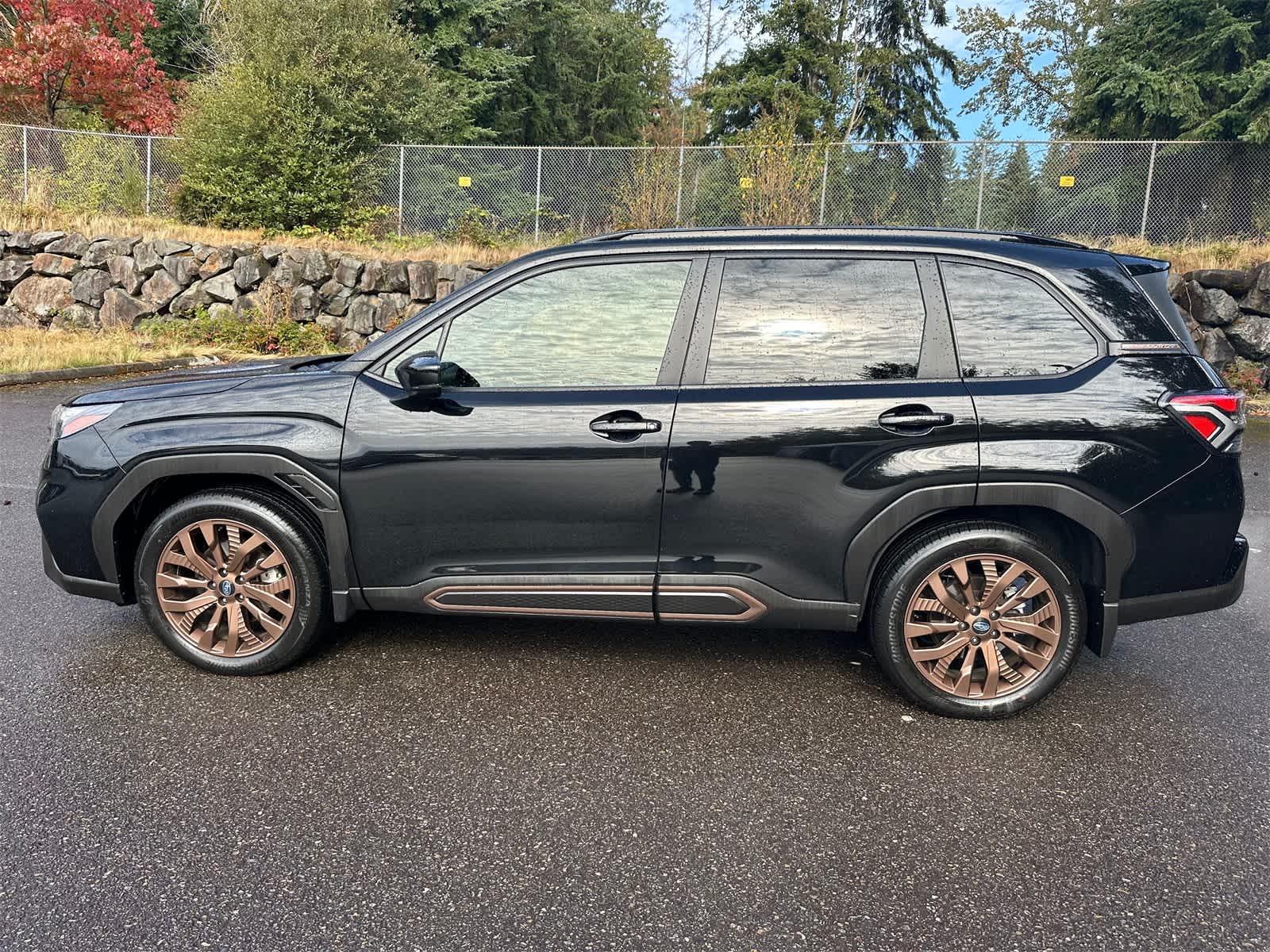 2025 Subaru Forester Sport photo 3