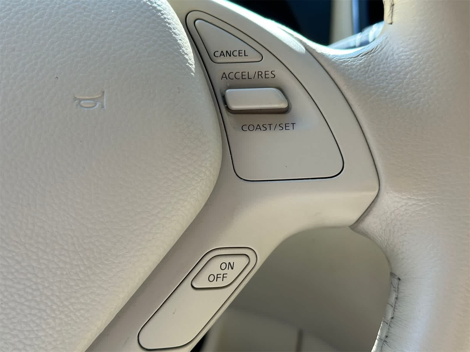 Thumbnail: 2013 INFINITI EX37 - 24