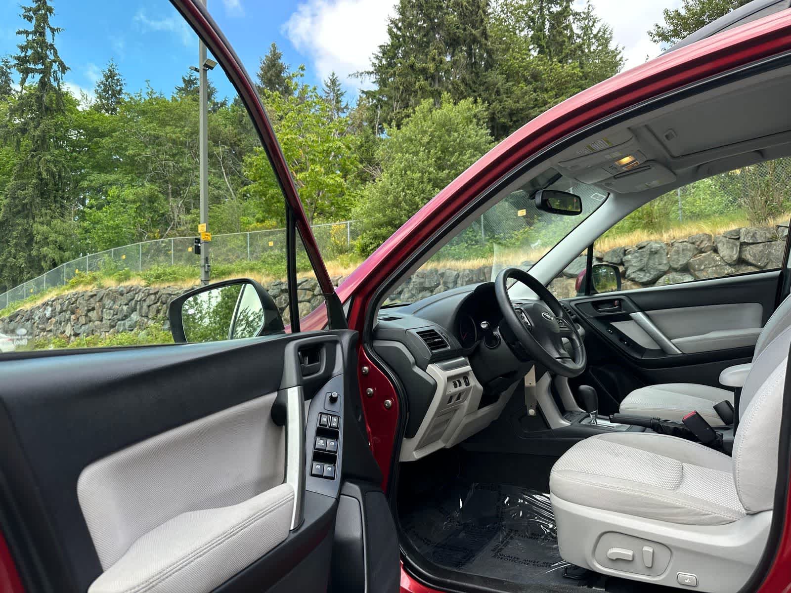 2015 Subaru Forester i Premium - Photo 15