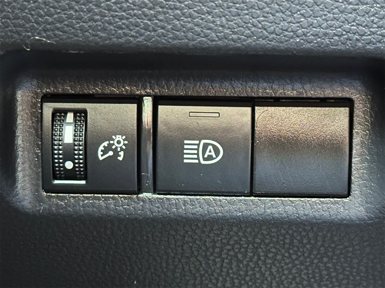 Thumbnail: 2024 Toyota RAV4 - 21