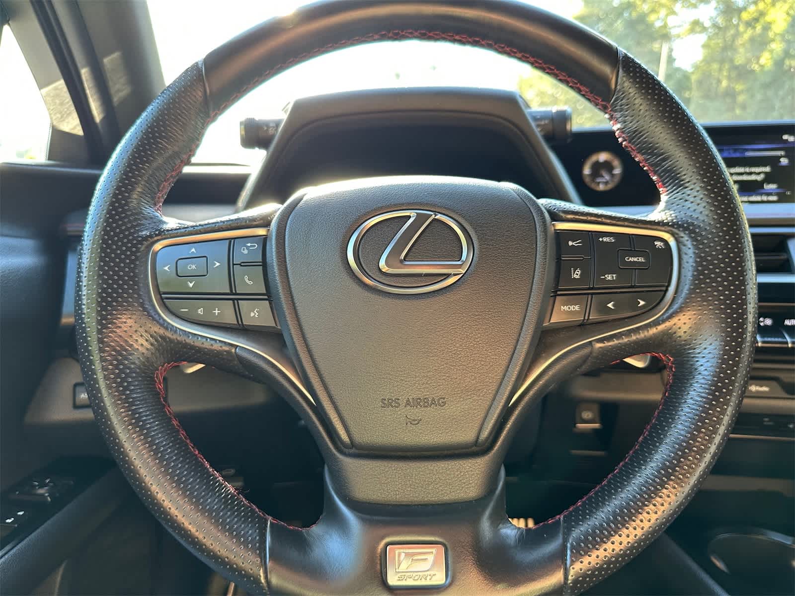Thumbnail: 2019 Lexus UX - 16