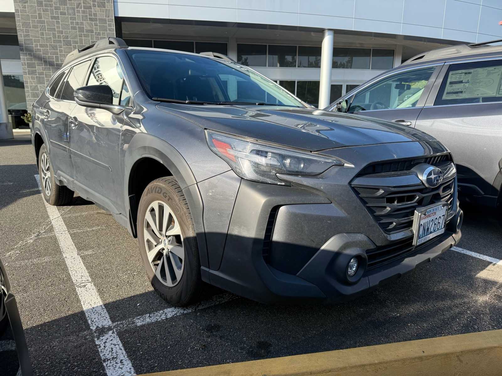 2025 Subaru Outback Premium photo 4