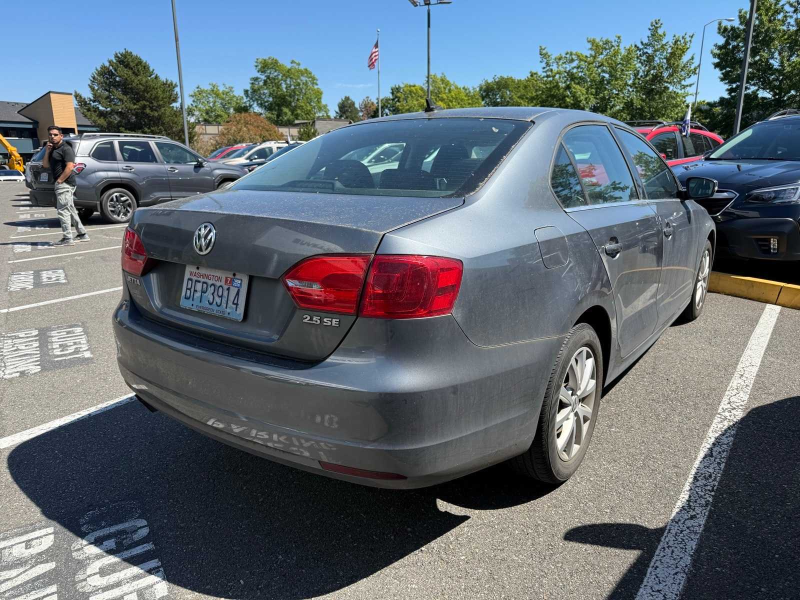 Thumbnail: 2013 Volkswagen Jetta - 4