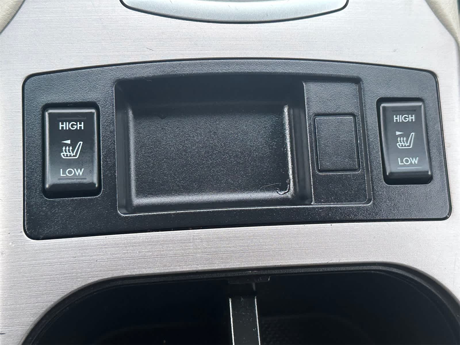 Thumbnail: 2013 Subaru Outback - 20