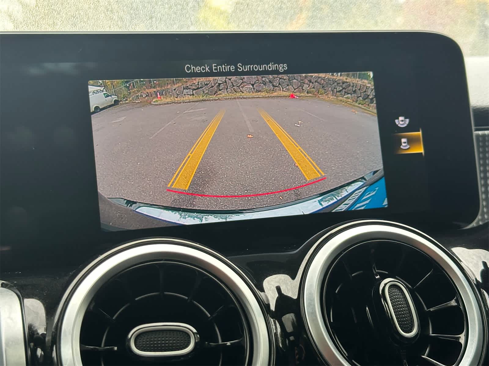 Thumbnail: 2020 Mercedes-Benz GLB - 19