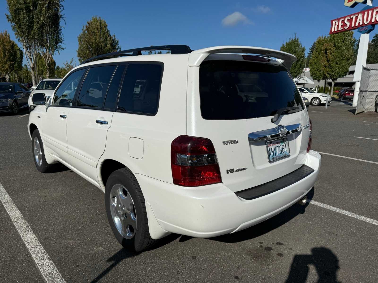Thumbnail: 2006 Toyota Highlander - 2