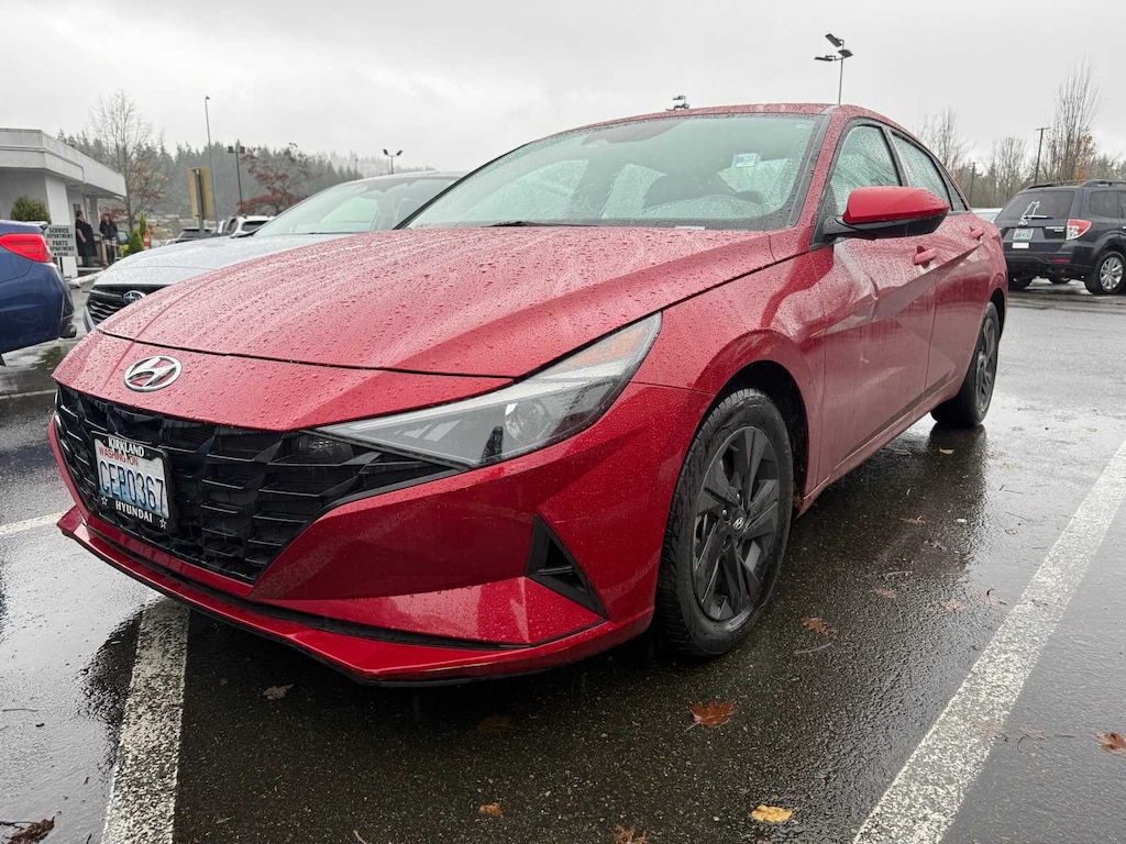 Used 2023 Hyundai Elantra HEV Blue Sedan