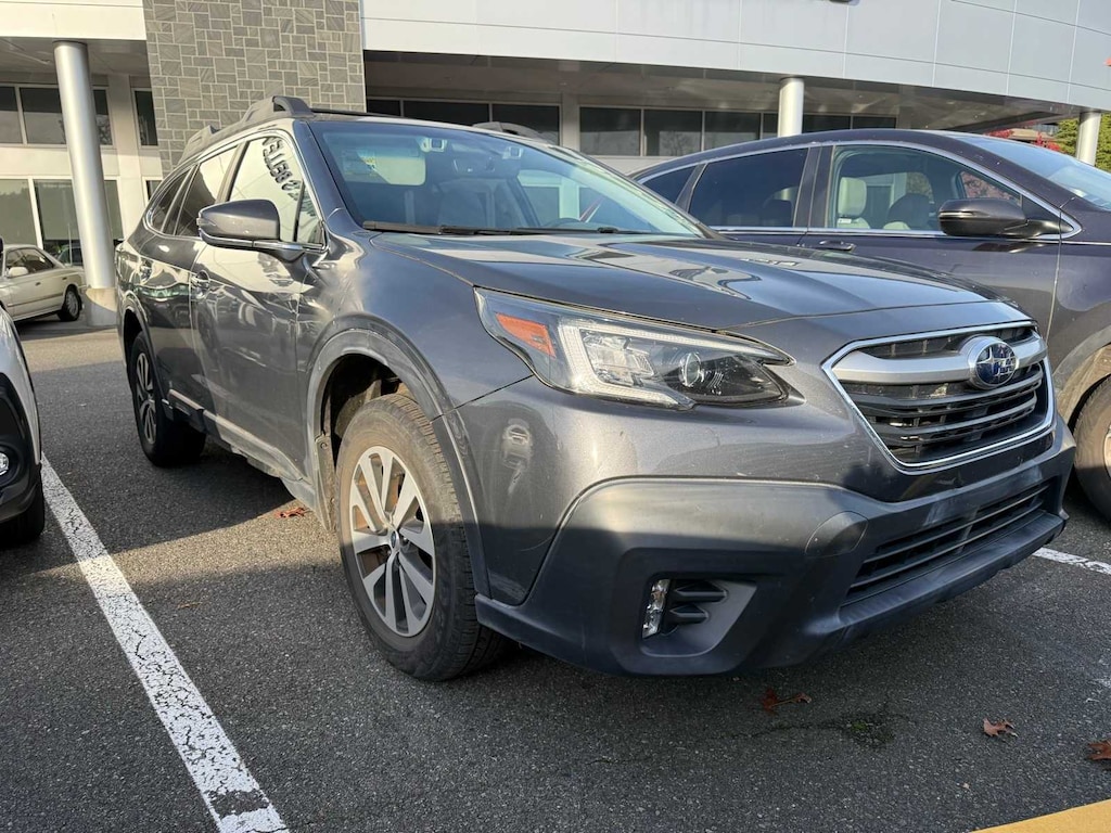 Used 2020 Subaru Outback Premium SUV
