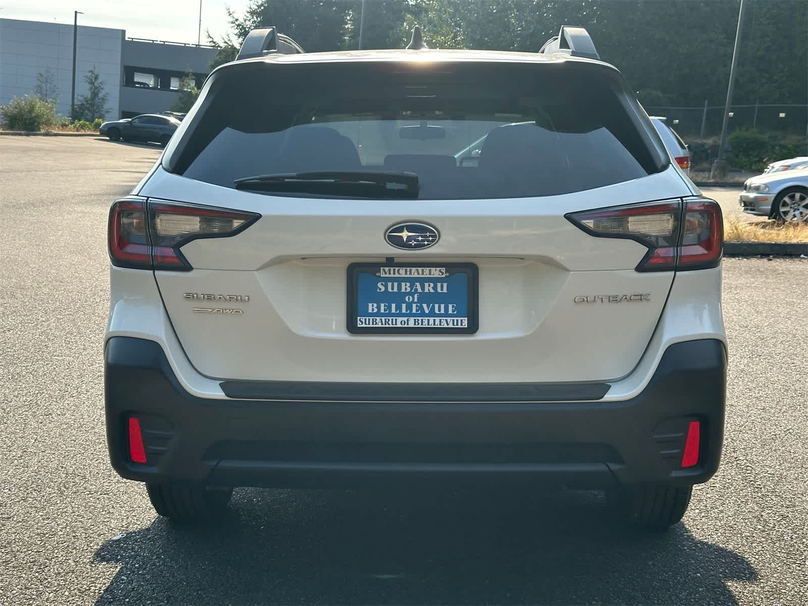 2021 Subaru Outback Premium photo 3