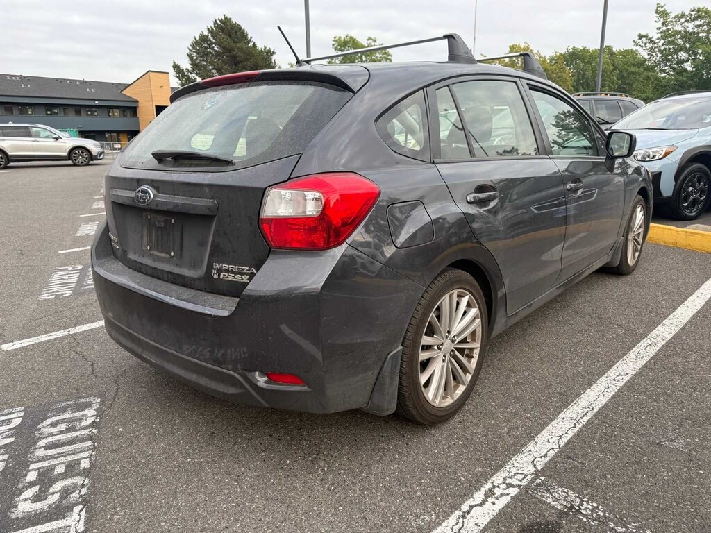 Used 2013 Subaru Impreza 2.0i Premium w/Alloy Wheel/Moonroof Hatchback