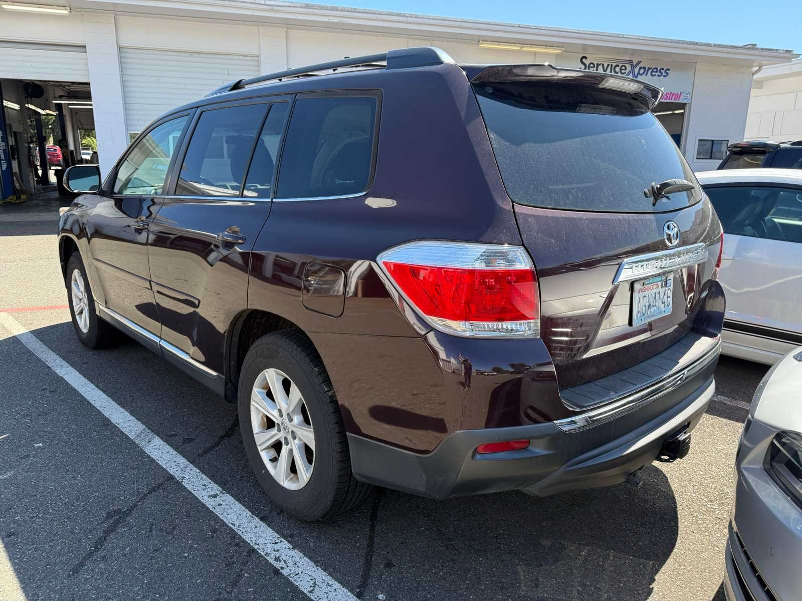 Thumbnail: 2012 Toyota Highlander - 2