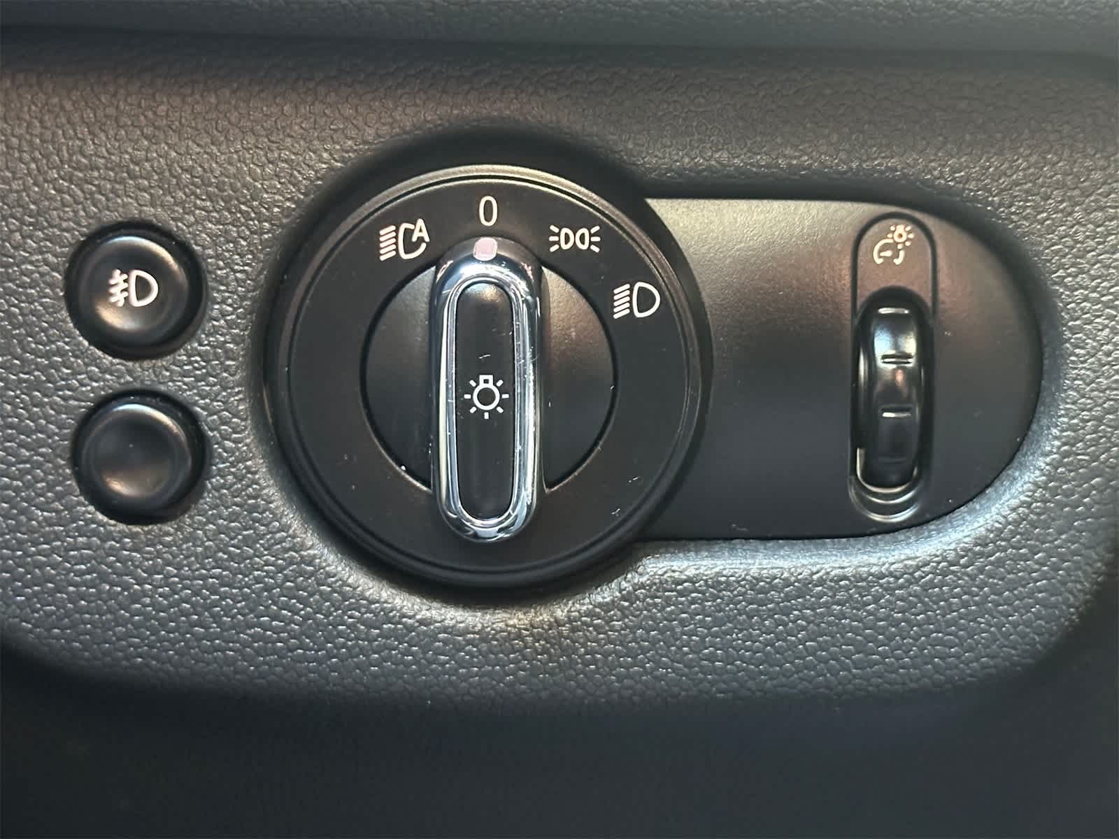 Thumbnail: 2017 MINI Cooper Clubman - 23