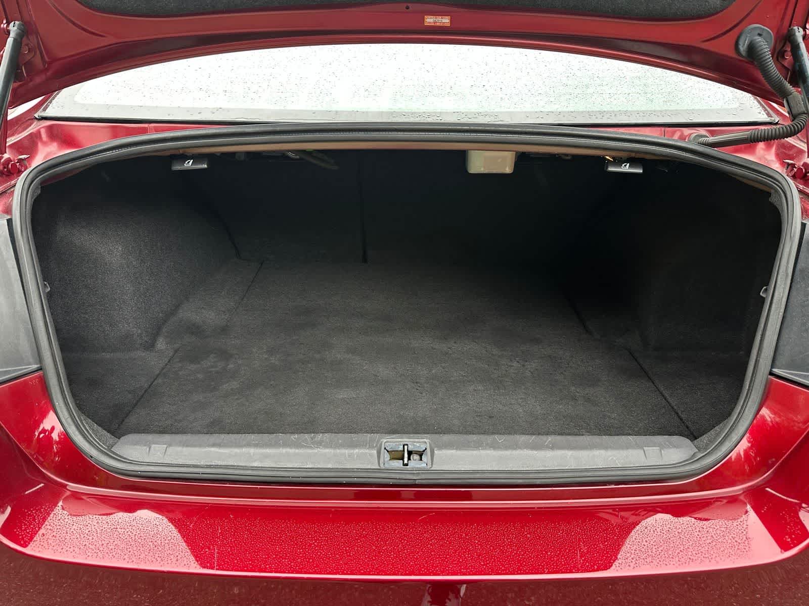 Thumbnail: 2010 Subaru Legacy - 28