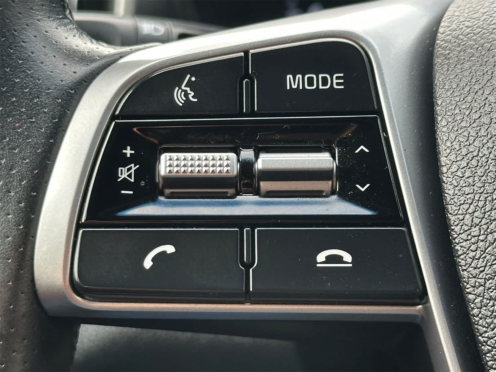 Thumbnail: 2019 Kia Sorento - 23