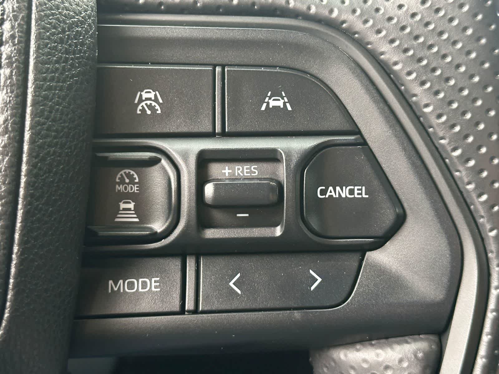 Thumbnail: 2025 Toyota 4Runner - 25