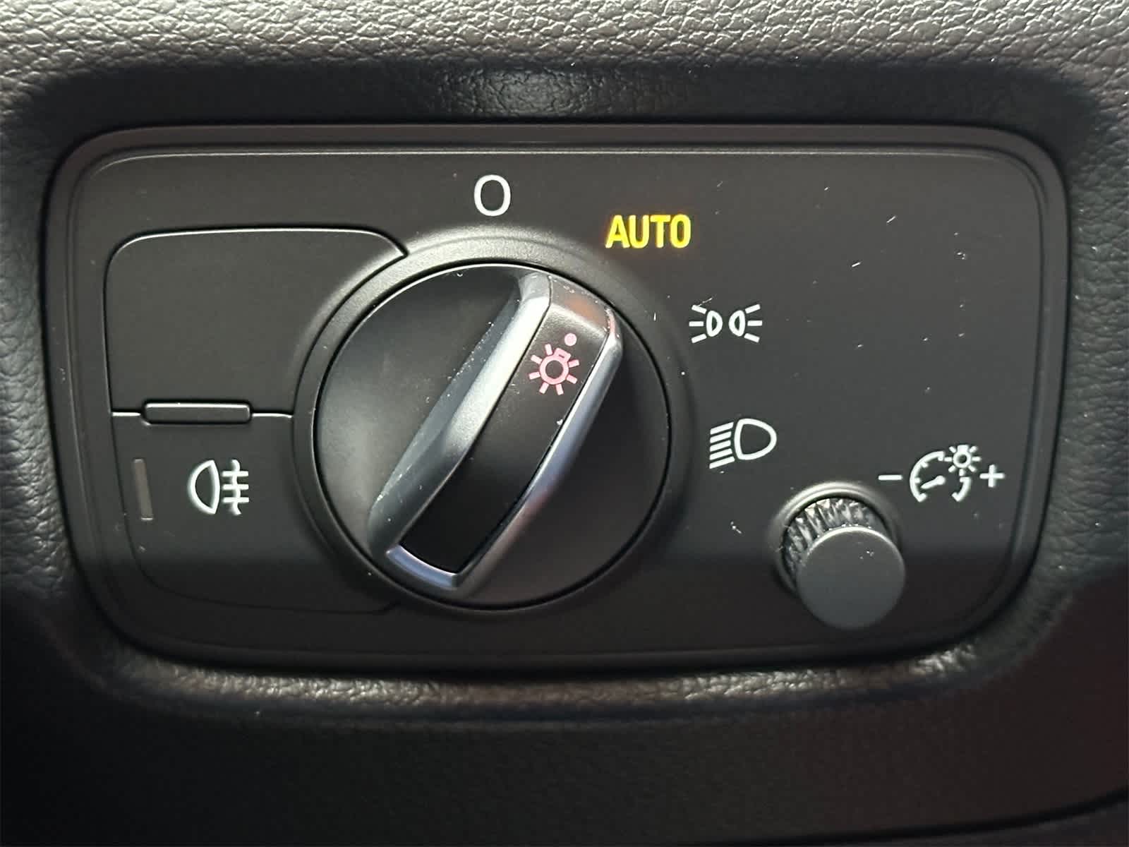 Thumbnail: 2016 Audi A3 - 23