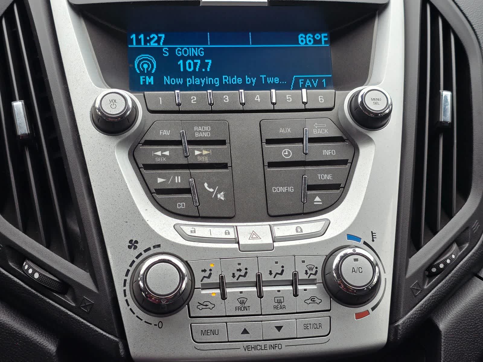 2013 Chevrolet Equinox LS - Photo 12
