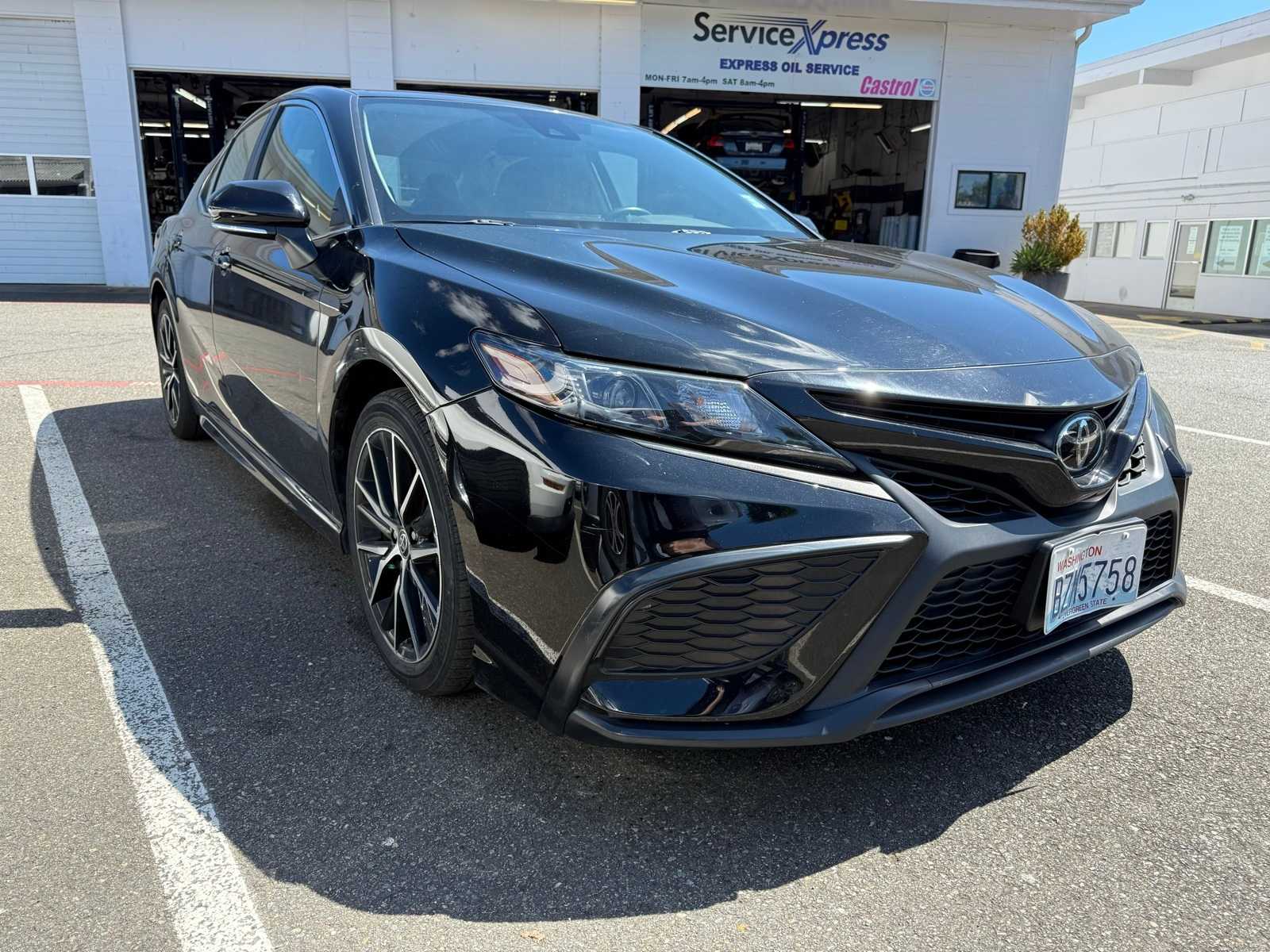 Thumbnail: 2021 Toyota Camry - 3