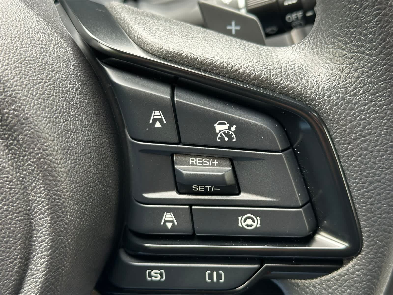 2025 Subaru Crosstrek Premium 24