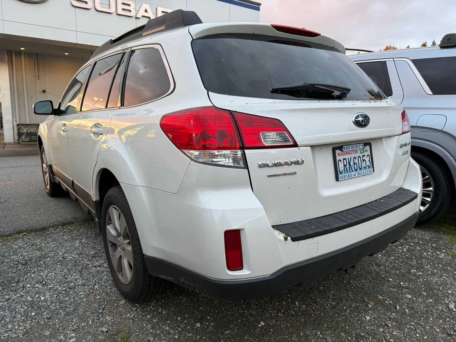 2012 Subaru Outback 2.5i Premium photo 2