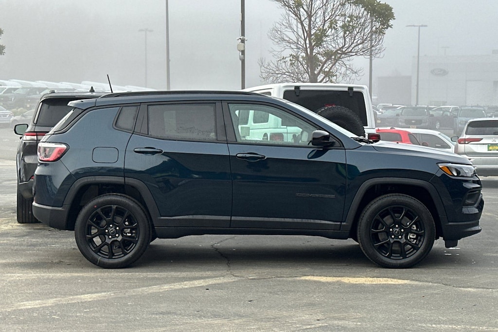 New 2026 Jeep Compass LATITUDE ALTITUDE 4X4 Sport Utility