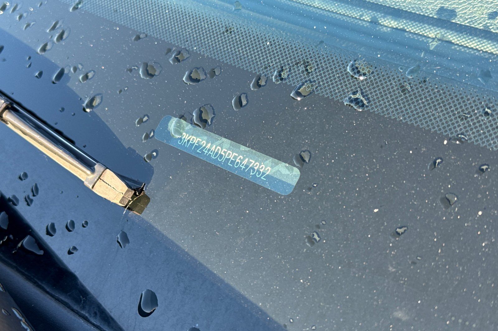 2023 Kia Forte LXS photo 2