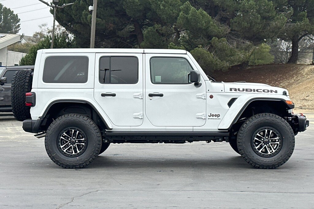 New 2026 Jeep Wrangler 4-DOOR RUBICON X Sport Utility