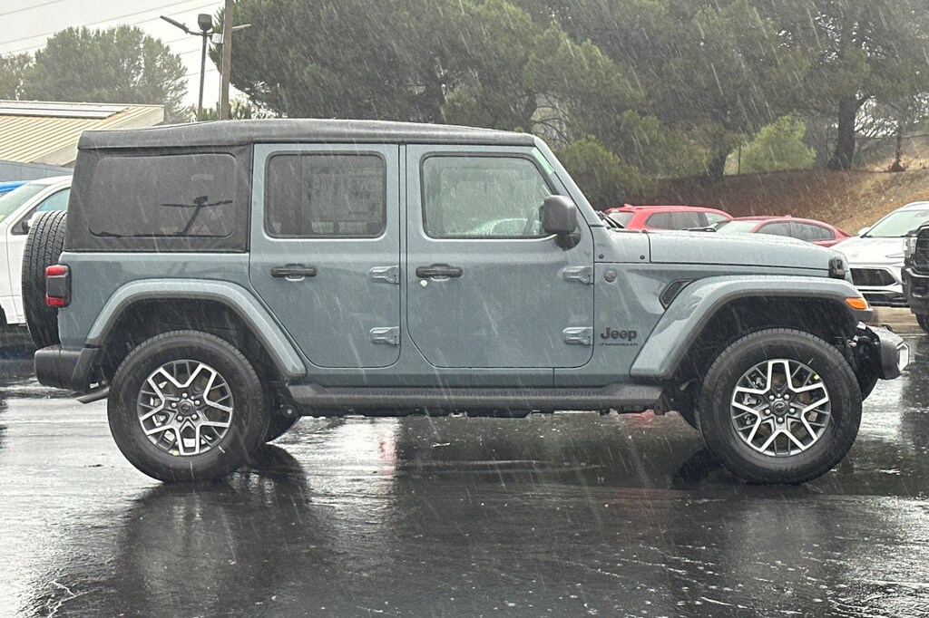 New 2026 Jeep Wrangler 4-DOOR SAHARA Sport Utility