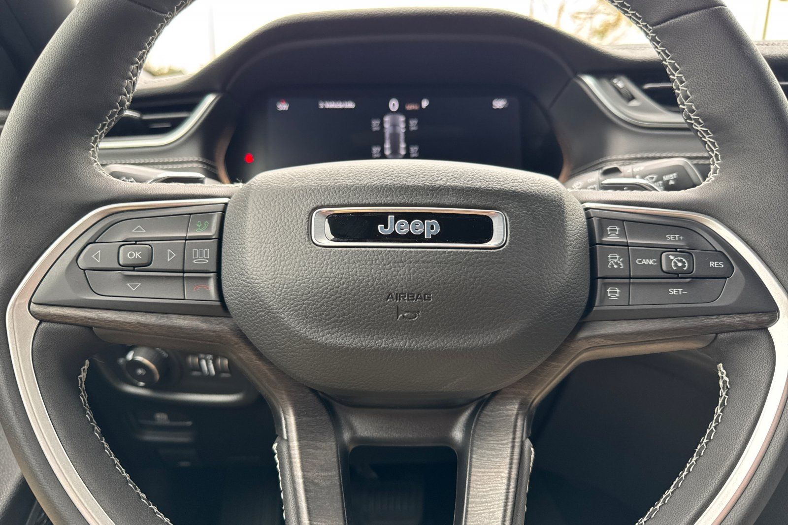 2025 Jeep Grand Cherokee Limited - Photo 29