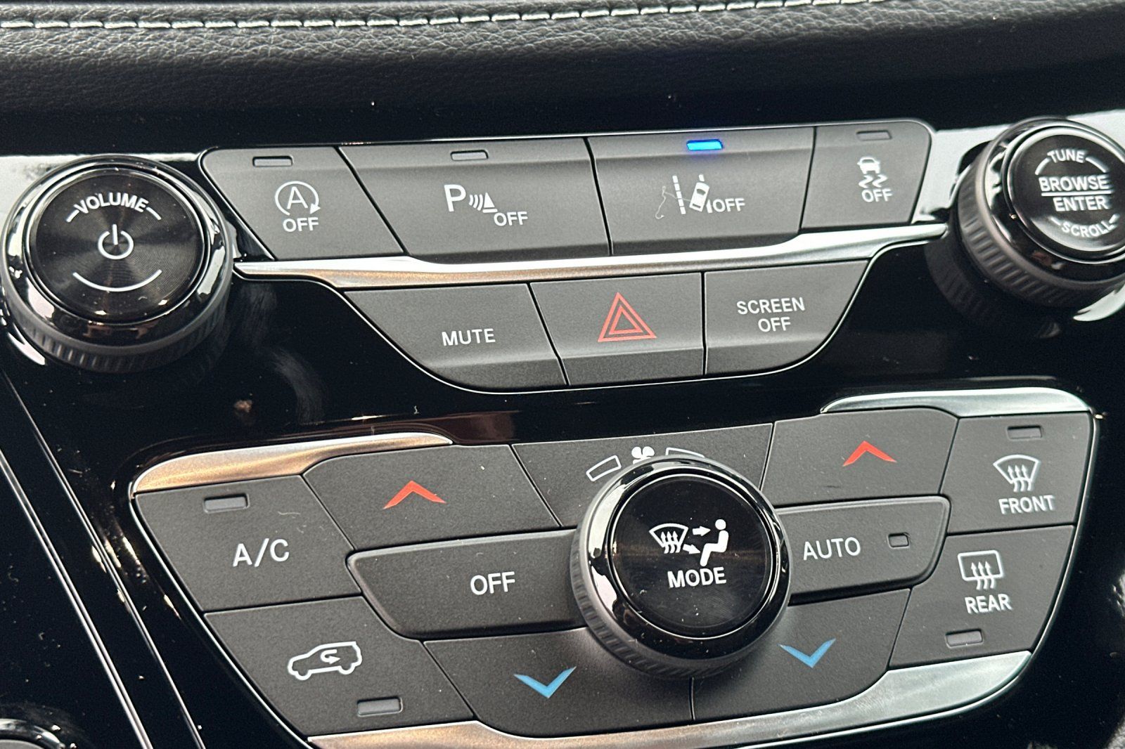 2026 Chrysler Pacifica Select - Photo 26