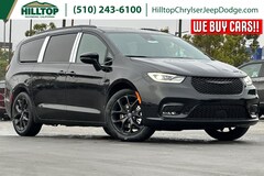 2026 Chrysler Pacifica SELECT Passenger Van