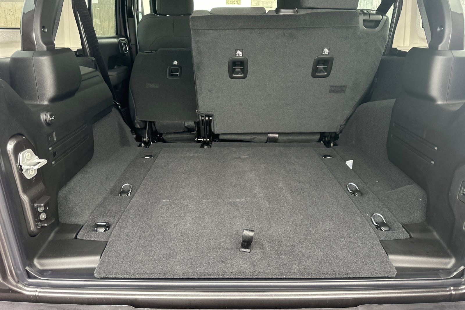 2026 Jeep Wrangler 4-Door Willys - Photo 18