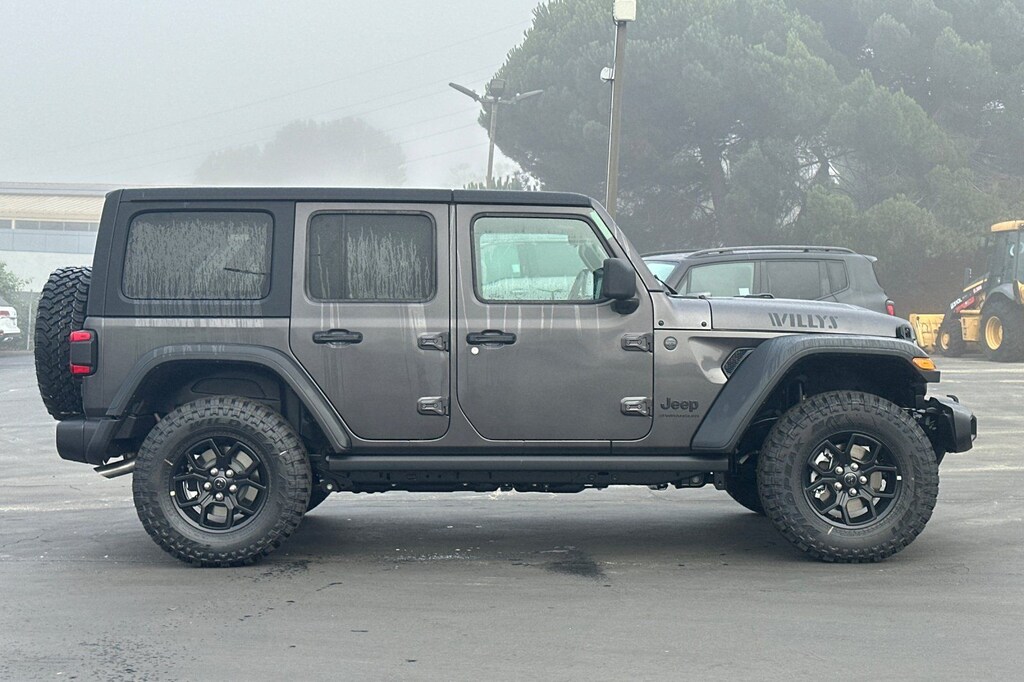 New 2026 Jeep Wrangler 4-DOOR WILLYS Sport Utility