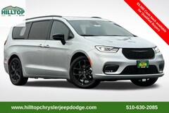 2026 Chrysler Pacifica SELECT Passenger Van