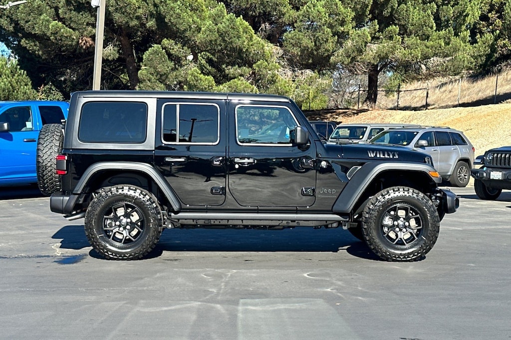 New 2026 Jeep Wrangler 4-DOOR WILLYS Sport Utility