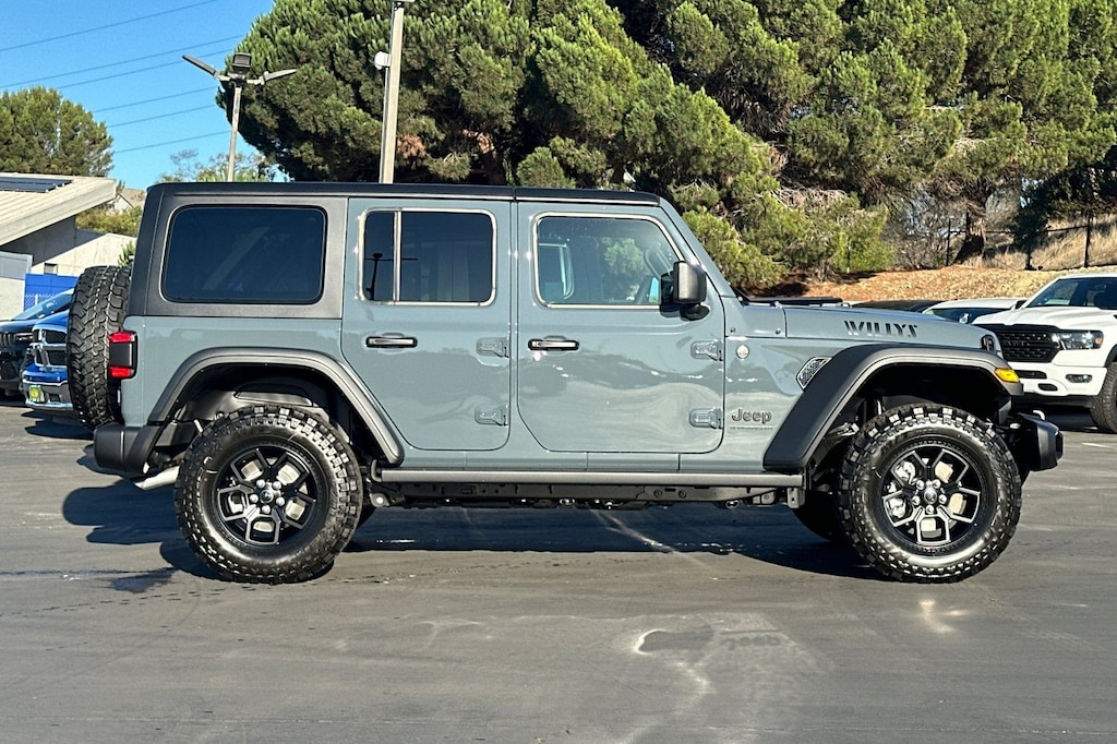New 2026 Jeep Wrangler 4-DOOR WILLYS Sport Utility
