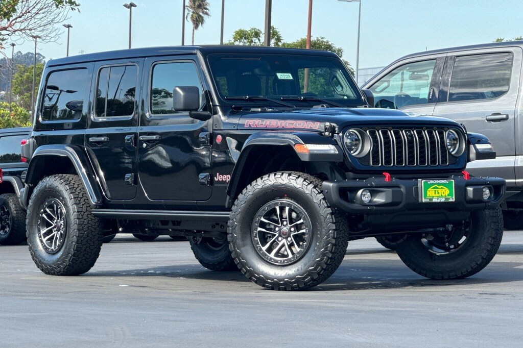 New 2025 Jeep Wrangler 4-DOOR RUBICON X Sport Utility