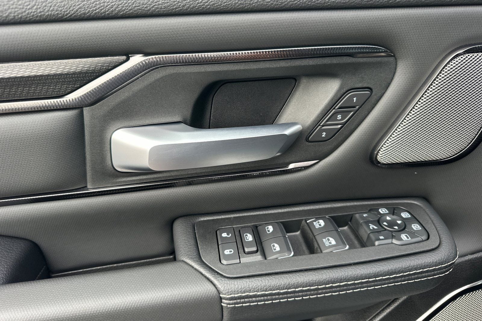 2026 RAM 1500 Rebel - Photo 11