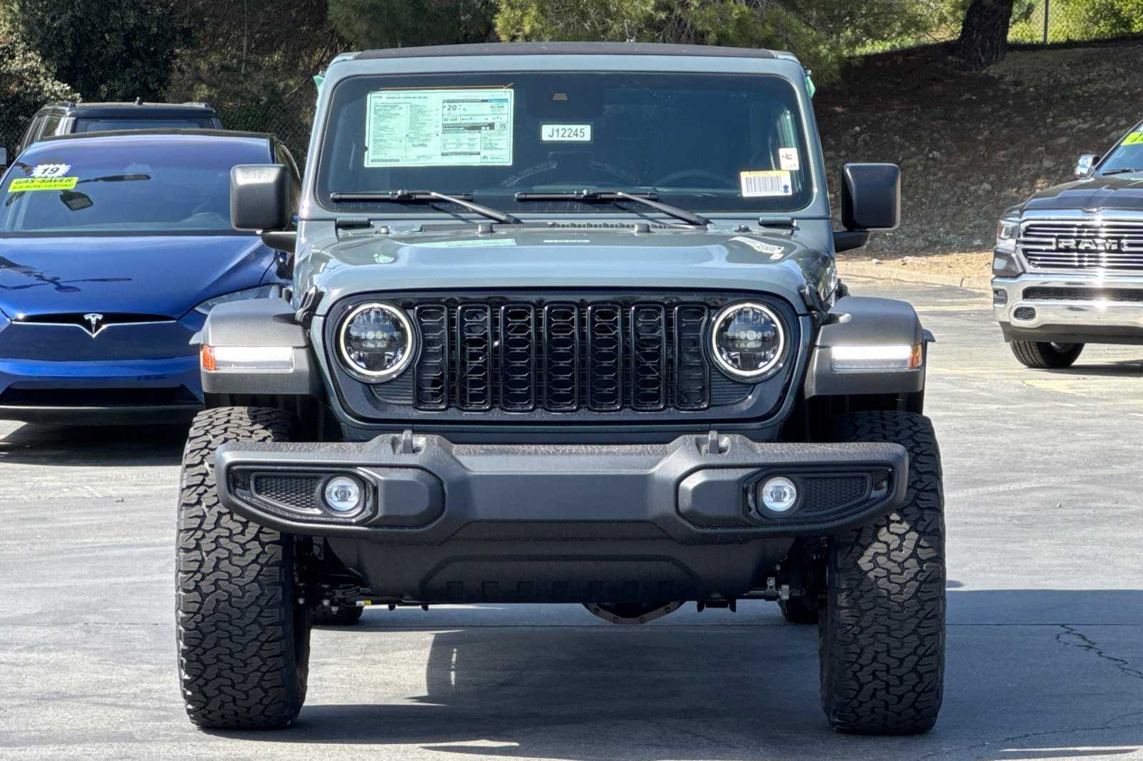 2025 Jeep Wrangler Willys photo 3