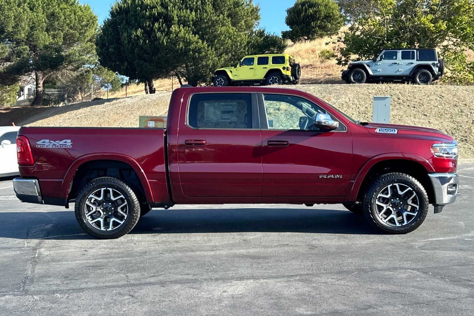 2025 Ram 1500 Laramie photo 4