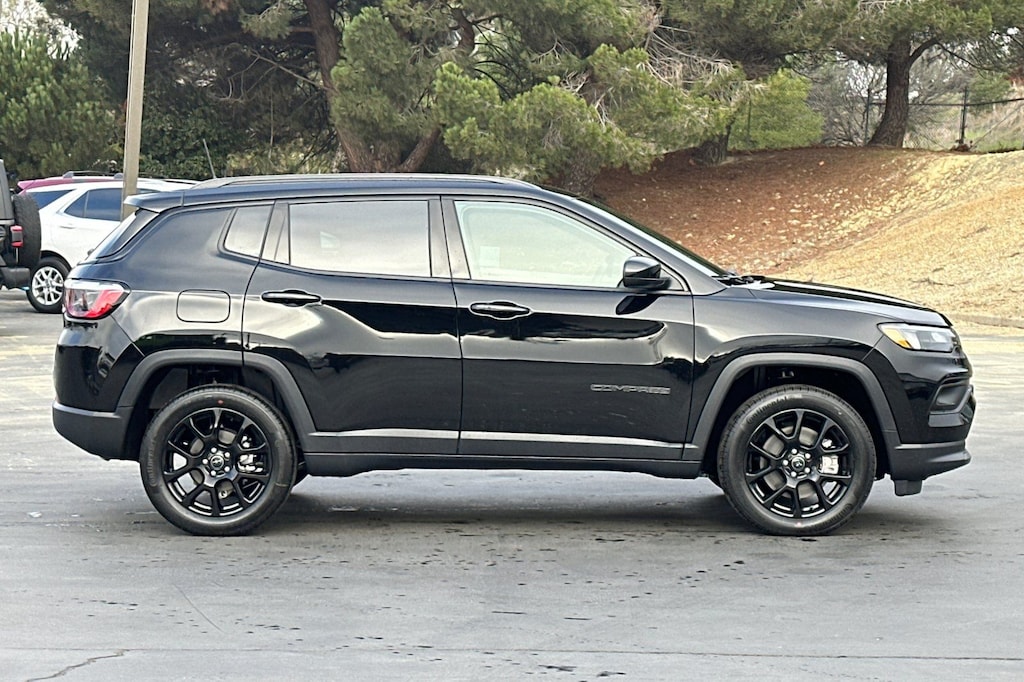 New 2026 Jeep Compass LATITUDE ALTITUDE 4X4 Sport Utility
