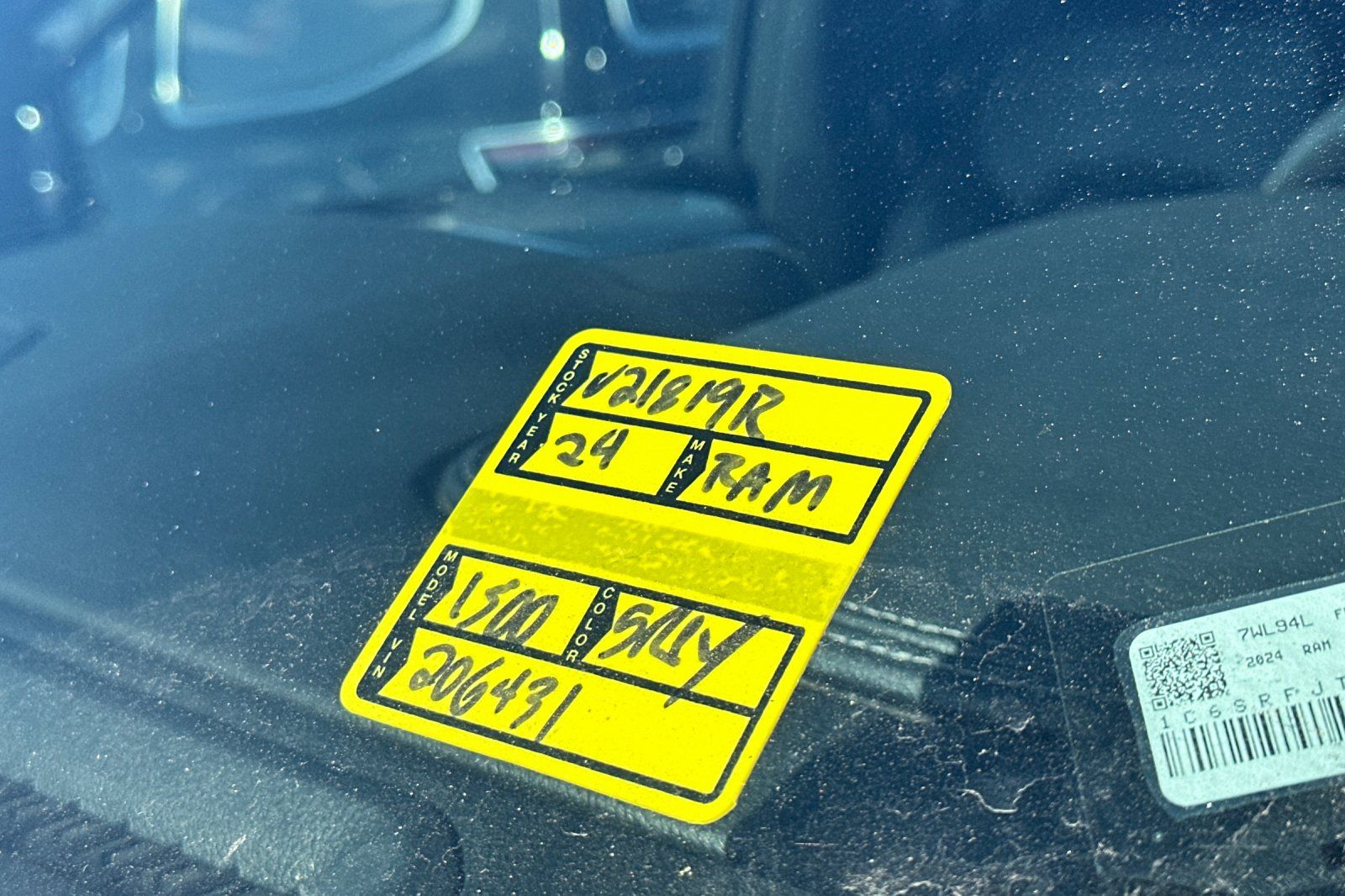 2024 Ram 1500 Laramie photo 3