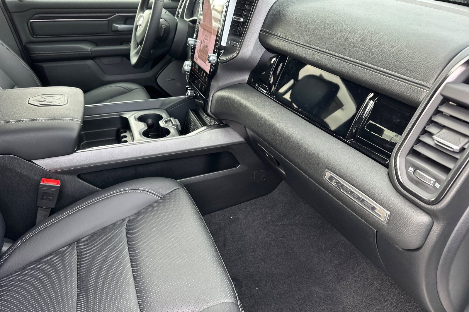 2026 RAM 1500 Rebel - Photo 15