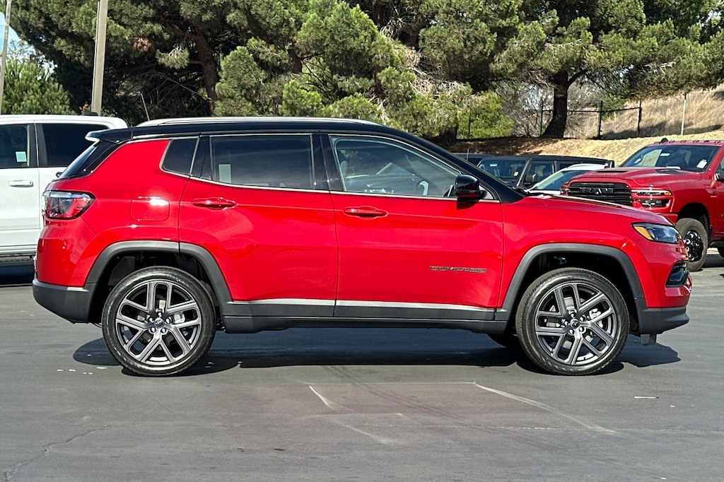 New 2026 Jeep Compass LIMITED ALTITUDE 4X4 Sport Utility