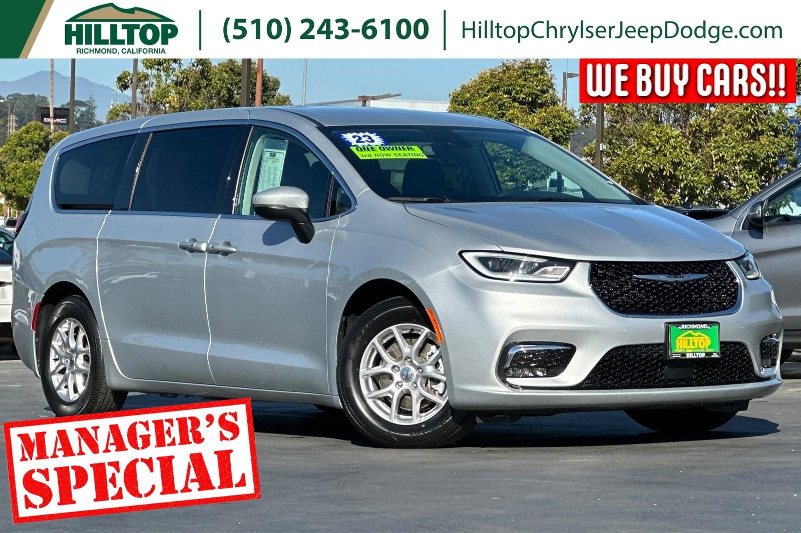 2023 Chrysler Pacifica Touring L's photo